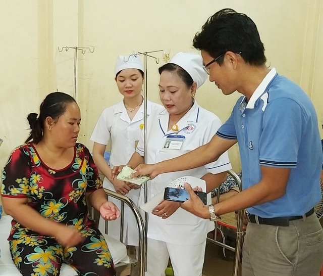 Thêm hơn 20 triệu đồng đến với gia đình chị Mỹ Duyên - 2 Thêm hơn 20 triệu đồng đến với gia đình chị Mỹ Duyên - 2