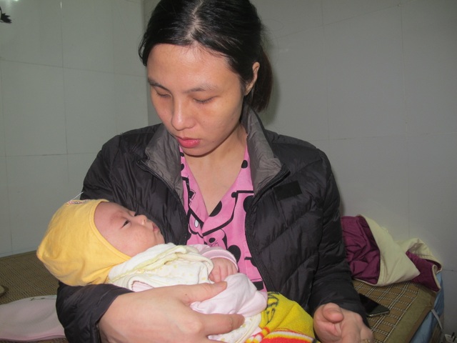 Chồng chết vì tai nạn giao thông, vợ và 3 con thơ dại lâm cảnh đường cùng - 2 Chồng chết vì tai nạn giao thông, vợ và 3 con thơ dại lâm cảnh đường cùng - 2