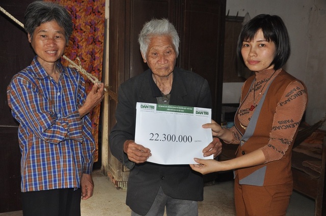 Hơn 22 triệu đồng tiếp tục đến với cụ Vũ Văn Lâm - 2 Hơn 22 triệu đồng tiếp tục đến với cụ Vũ Văn Lâm - 2