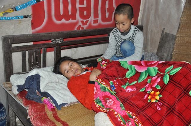 Bạn đọc giúp người mẹ bị câm điếc hơn 20 triệu đồng - 1 Bạn đọc giúp người mẹ bị câm điếc hơn 20 triệu đồng - 1