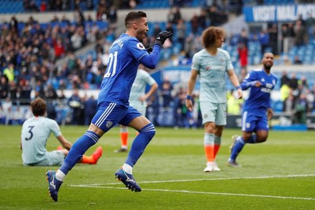 Cardiff 1-2 Chelsea: Thắng trận nhờ “bàn thắng ma” - 4