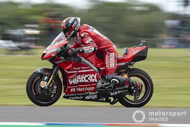 danilo-petrucci-ducati-team-pr.jpg