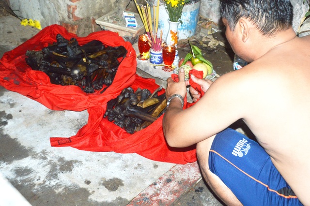 Phát hiện nhiều đoạn xương trong hố sâu, nghi là xương người - 2 Phát hiện nhiều đoạn xương trong hố sâu, nghi là xương người - 2