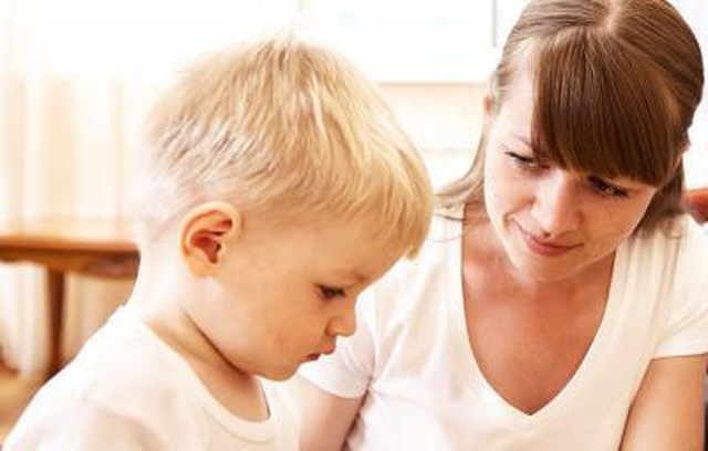 Những câu cha mẹ không nên nói với con (nhưng lại nói rất nhiều) - 1 Những câu cha mẹ không nên nói với con (nhưng lại nói rất nhiều) - 1