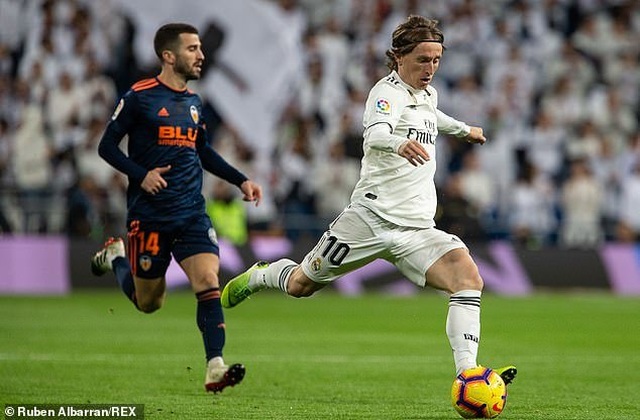 Thử thách mang tên Valencia thử tài HLV Zidane - 3 Thử thách mang tên Valencia thử tài HLV Zidane - 3