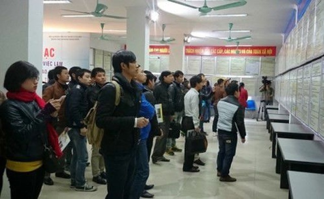 Phiên GDVL sáng 21/3: Gần 1.000 chỉ tiêu việc làm cho lao động hồi hương - 2 Phiên GDVL sáng 21/3: Gần 1.000 chỉ tiêu việc làm cho lao động hồi hương - 2