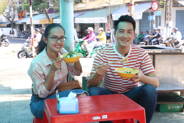 Cùng nam ca sĩ Nguyễn Phi Hùng khám phá ẩm thực xứ “Công tử Bạc Liêu” - 13 Cùng nam ca sĩ Nguyễn Phi Hùng khám phá ẩm thực xứ “Công tử Bạc Liêu” - 13