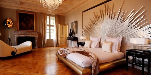Xây dựng trái phép, triệu phú “đứt ruột” phá tòa lâu đài 1,5 nghìn tỷ đồng - 3 Xây dựng trái phép, triệu phú “đứt ruột” phá tòa lâu đài 1,5 nghìn tỷ đồng - 3