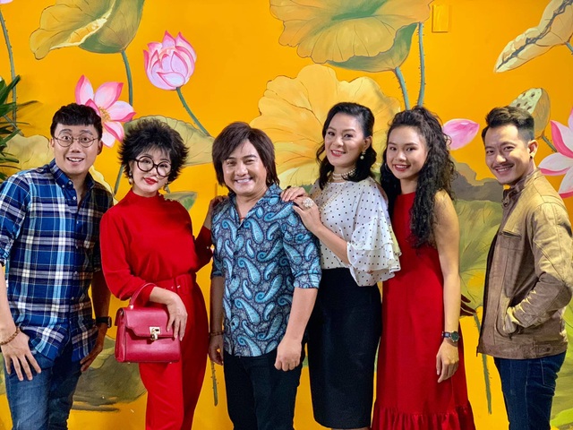 NSND Hồng Vân, MC Thảo Vân kêu gọi quyên góp đưa Anh Vũ về Việt Nam - 2 NSND Hồng Vân, MC Thảo Vân kêu gọi quyên góp đưa Anh Vũ về Việt Nam - 2