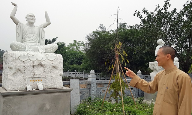 Hà Nội: Hơn chục pho tượng La Hán bị đập phá trong vườn chùa - 2