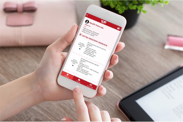 VUS ra mắt cổng thông tin liên lạc với phụ huynh và học viên - 2 VUS ra mắt cổng thông tin liên lạc với phụ huynh và học viên - 2