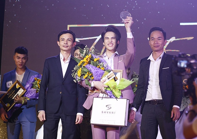 Thí sinh mang vẻ đẹp “unisex” đầy thần thái tại “The face” phiên bản sinh viên - 4 Thí sinh mang vẻ đẹp “unisex” đầy thần thái tại “The face” phiên bản sinh viên - 4