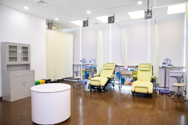 Liệu pháp tâm lý và dinh dưỡng giúp bệnh nhân vượt ải hóa trị ung thư - 2 Liệu pháp tâm lý và dinh dưỡng giúp bệnh nhân vượt ải hóa trị ung thư - 2