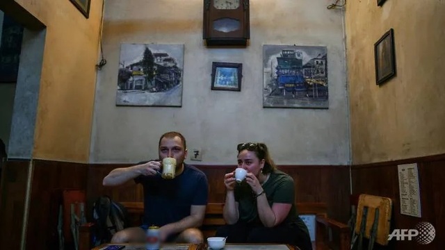 Tiệm café trứng nổi tiếng Việt Nam lên báo nước ngoài - 1 Tiệm café trứng nổi tiếng Việt Nam lên báo nước ngoài - 1