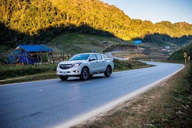 Mazda BT-50 chiếm vị trí số 2 phân khúc bán tải - 1