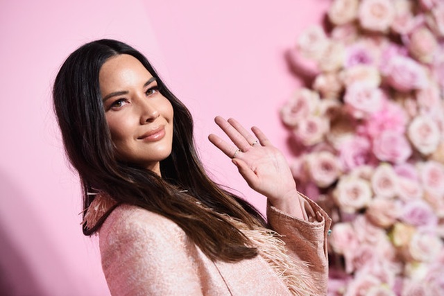 Olivia Munn trẻ đẹp như công chúa - 8 Olivia Munn trẻ đẹp như công chúa - 8