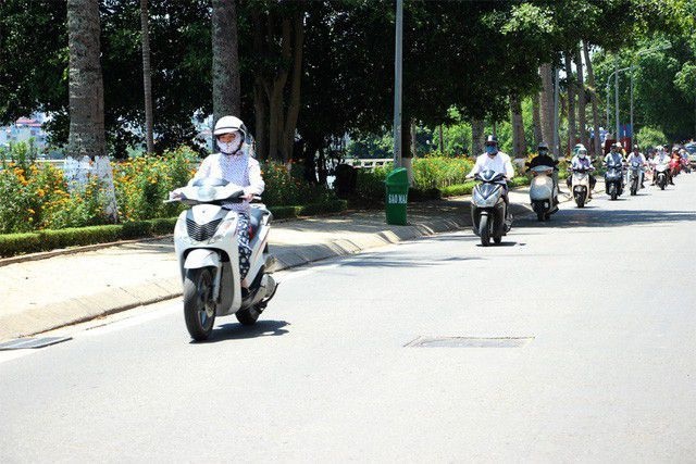 Nắng nóng kéo dài có nơi đến 42 độ C, cảnh báo nguy cơ cháy nổ - 1 Nắng nóng kéo dài có nơi đến 42 độ C, cảnh báo nguy cơ cháy nổ - 1