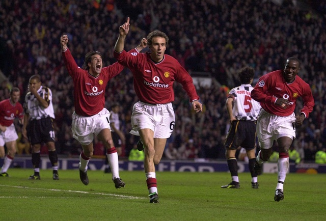 Những siêu sao từng cống hiến cho cả Man Utd lẫn Barcelona - 4 Những siêu sao từng cống hiến cho cả Man Utd lẫn Barcelona - 4
