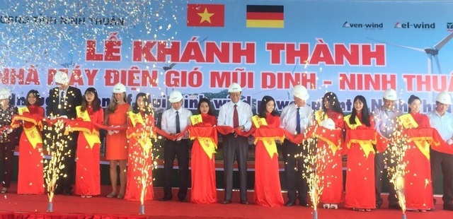 Ninh Thuận khánh thành nhà máy điện gió thứ 2 trị giá gần 1.500 tỷ đồng - 1 Ninh Thuận khánh thành nhà máy điện gió thứ 2 trị giá gần 1.500 tỷ đồng - 1