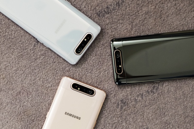 Samsung bất ngờ ra mắt Galaxy A80 có camera trượt xoay 180 độ - 2