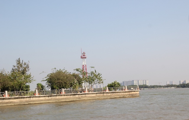 Chủ tịch TPHCM: Cán bộ phường phải trao đổi được với người nước ngoài - 2 Chủ tịch TPHCM: Cán bộ phường phải trao đổi được với người nước ngoài - 2