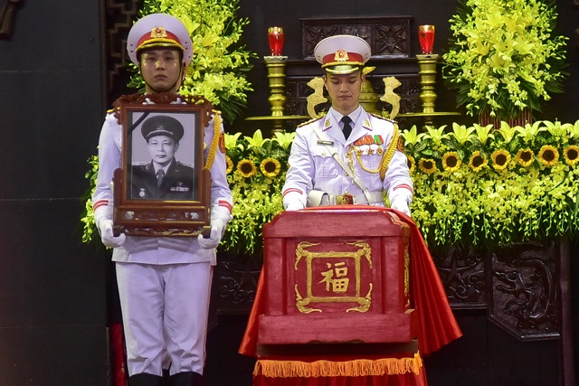 Hình ảnh Lễ truy điệu Trung tướng Đồng Sỹ Nguyên - 11