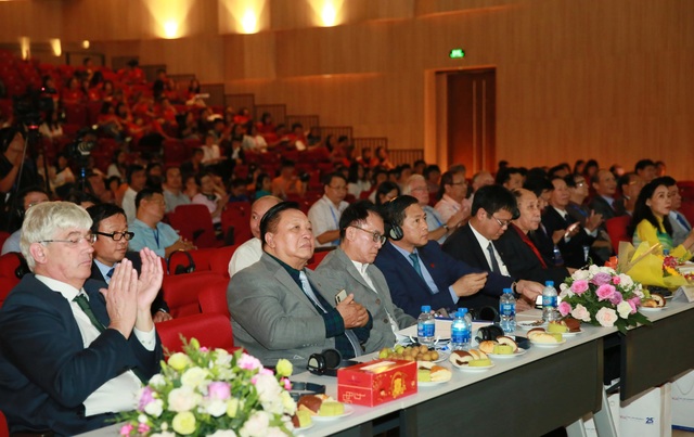 500 nhà khoa học dự hội thảo quốc tế về Hội nhập đại học - 2 500 nhà khoa học dự hội thảo quốc tế về Hội nhập đại học - 2