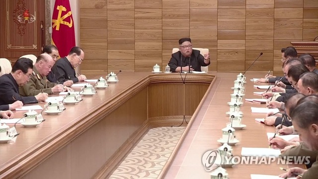 Ông Kim Jong-un tuyên bố Triều Tiên không khuất phục các lệnh trừng phạt