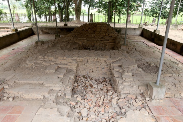IMG_3731.jpg tháp cổ nghìn năm.jpg