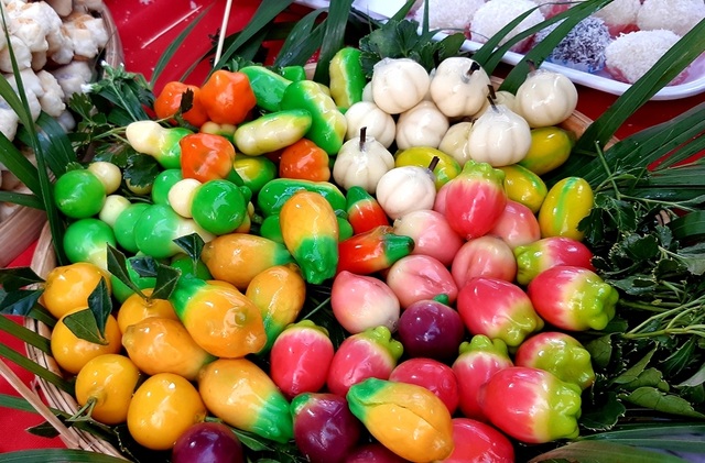 Về Cần Thơ thưởng thức hàng trăm loại bánh ngon - 2 Về Cần Thơ thưởng thức hàng trăm loại bánh ngon - 2
