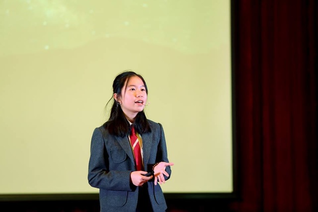 Cô bé 14 tuổi báo động vấn đề Ô nhiễm ánh sáng trên sân khấu TEDx - 1 Cô bé 14 tuổi báo động vấn đề Ô nhiễm ánh sáng trên sân khấu TEDx - 1