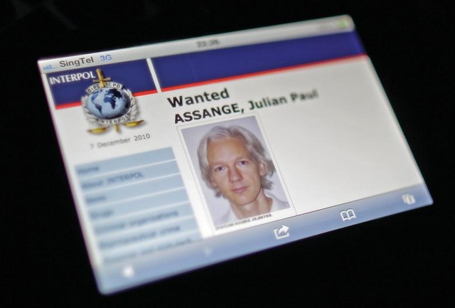 7 năm ròng “tá túc” trong Đại sứ quán Ecuador tại Anh của ông chủ WikiLeaks - 1 7 năm ròng “tá túc” trong Đại sứ quán Ecuador tại Anh của ông chủ WikiLeaks - 1