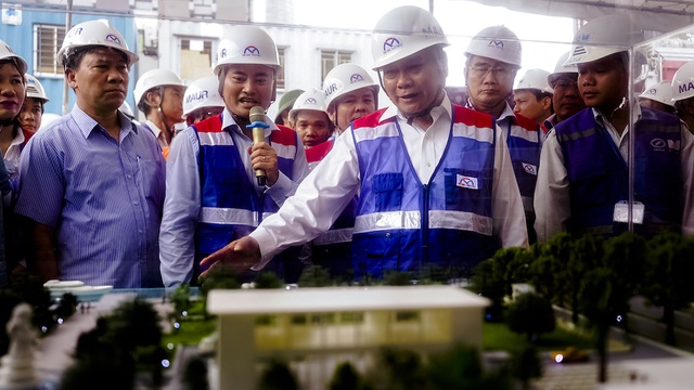 Thủ tướng Nguyễn Xuân Phúc thị sát tuyến metro số 1 của TPHCM - Ảnh minh hoạ 6