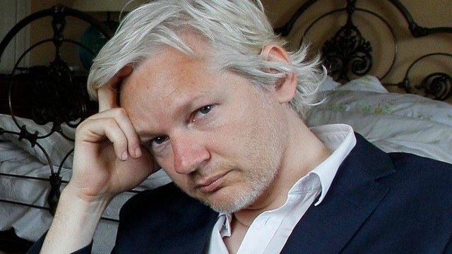 Cuộc chiến pháp lý của ông chủ WikiLeaks sau 7 năm trốn chạy - 1 Cuộc chiến pháp lý của ông chủ WikiLeaks sau 7 năm trốn chạy - 1