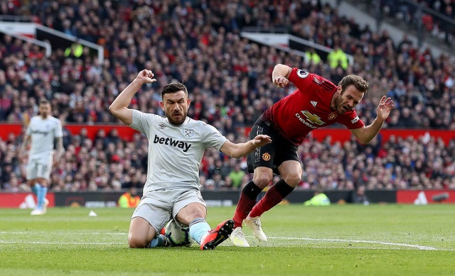Martial gây thất vọng trong chiến thắng của Man Utd - 3 Martial gây thất vọng trong chiến thắng của Man Utd - 3