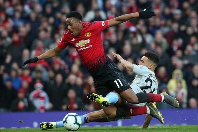 Martial gây thất vọng trong chiến thắng của Man Utd - 4 Martial gây thất vọng trong chiến thắng của Man Utd - 4