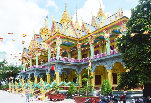 Đồng bào dân tộc Khmer đón Tết cổ truyền Chôl-Chnăm-Thmây - 2 Đồng bào dân tộc Khmer đón Tết cổ truyền Chôl-Chnăm-Thmây - 2