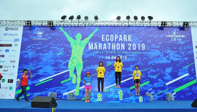 Amix Team Việt Nam tỏa sáng ở giải Ecopark Marathon 2019 - 4 Amix Team Việt Nam tỏa sáng ở giải Ecopark Marathon 2019 - 4