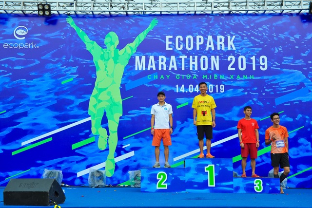 Amix Team Việt Nam tỏa sáng ở giải Ecopark Marathon 2019 - 6 Amix Team Việt Nam tỏa sáng ở giải Ecopark Marathon 2019 - 6
