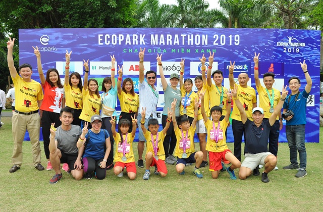 Amix Team Việt Nam tỏa sáng ở giải Ecopark Marathon 2019 - 1 Amix Team Việt Nam tỏa sáng ở giải Ecopark Marathon 2019 - 1