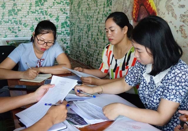 Vụ 9 viên chức giáo dục ở Nghệ An bỗng trở thành dôi dư: Đề xuất 2 phương án giải quyết - 1 Vụ 9 viên chức giáo dục ở Nghệ An bỗng trở thành dôi dư: Đề xuất 2 phương án giải quyết - 1