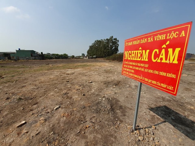 Hàng trăm hecta đất cấm bị xẻ thịt, nhà trái phép mọc... như nấm tại TP.HCM! - 5 Hàng trăm hecta đất cấm bị xẻ thịt, nhà trái phép mọc... như nấm tại TP.HCM! - 5