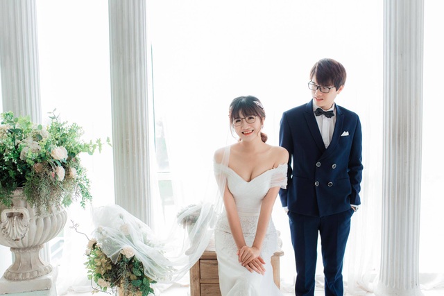 Chuyện tình cảm động của nữ hoạ sĩ 9X vừa kết hôn phát hiện bị ung thư - 3 Chuyện tình cảm động của nữ hoạ sĩ 9X vừa kết hôn phát hiện bị ung thư - 3