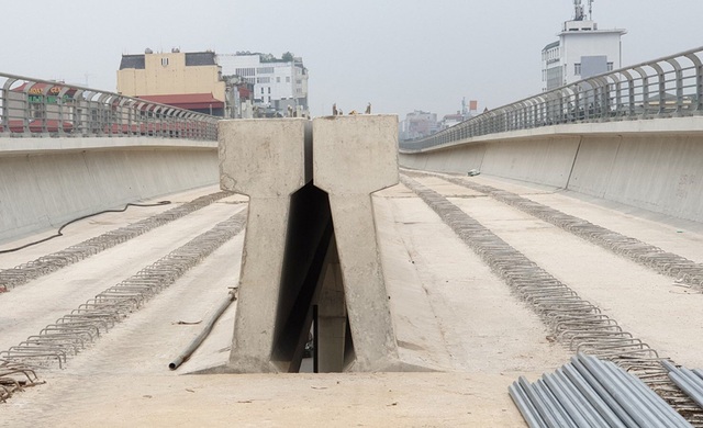 Hình ảnh tuyến đường sắt mỗi năm làm được 1 kilomet Nhổn - Ga Hà Nội - 3 Hình ảnh tuyến đường sắt mỗi năm làm được 1 kilomet Nhổn - Ga Hà Nội - 3