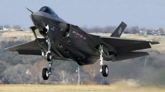 Mỹ lần đầu đưa “Tia chớp” F-35A tới chảo lửa Trung Đông - 2 Mỹ lần đầu đưa “Tia chớp” F-35A tới chảo lửa Trung Đông - 2