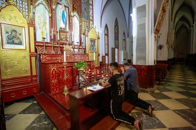 Độc đáo kiến trúc Nhà thờ lớn Hà Nội - 8 Độc đáo kiến trúc Nhà thờ lớn Hà Nội - 8