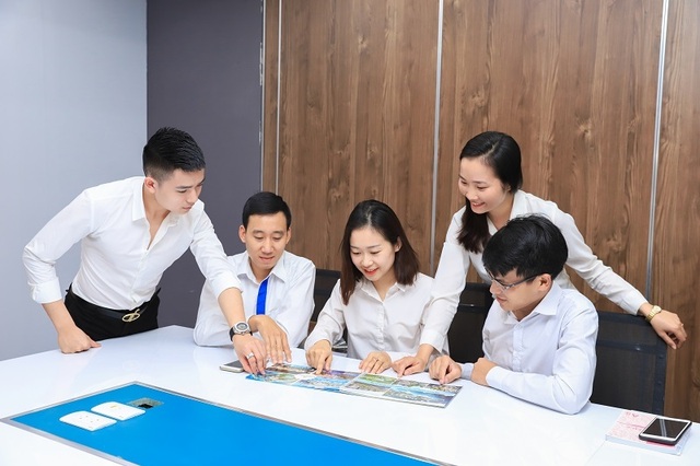 Nhân tố con người – nền tảng cho sự phát triển của CenHomes - 1 Nhân tố con người – nền tảng cho sự phát triển của CenHomes - 1