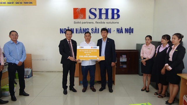 Một khách hàng được bồi thường 250 triệu khi mua bảo hiểm tín dụng BSH - 1 Một khách hàng được bồi thường 250 triệu khi mua bảo hiểm tín dụng BSH - 1