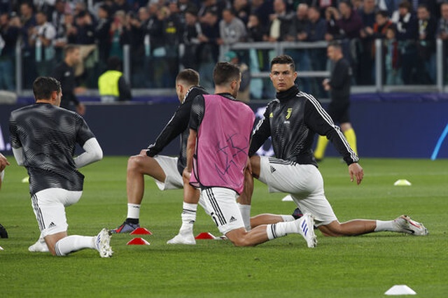 C.Ronaldo nổ súng, Juventus vẫn bị loại khỏi Champions League - 12 C.Ronaldo nổ súng, Juventus vẫn bị loại khỏi Champions League - 12