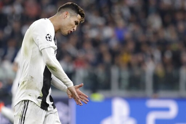 C.Ronaldo nổ súng, Juventus vẫn bị loại khỏi Champions League - 3 C.Ronaldo nổ súng, Juventus vẫn bị loại khỏi Champions League - 3